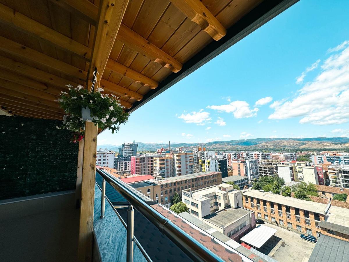 Cozy Elegance Above Korca Appartement Buitenkant foto